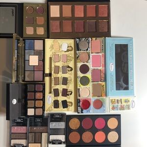 10 Eyeshadow palettes Vault